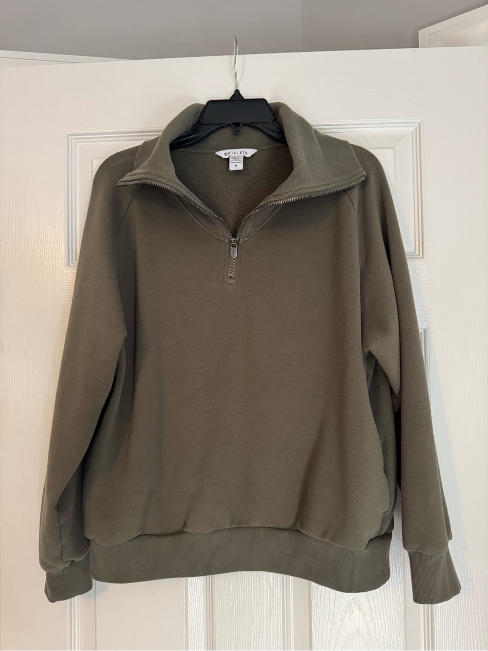 Athleta Easy Fleece 1/4 Zip Sweatshirt in Olive -Size M